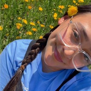 Meet your Posher, Amneris